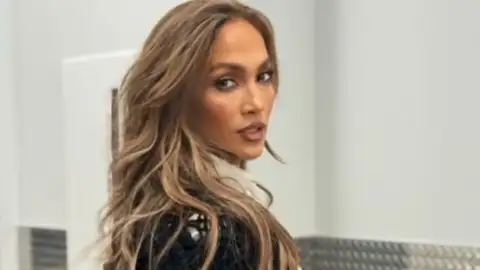 &ldquo;Quando acaba, você está morto para mim&rdquo;, brinca Jennifer Lopez, sobre ex-parceiros