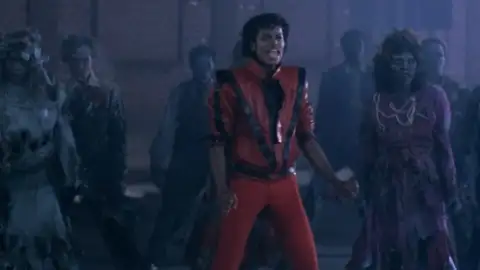 Billboard classifica "Thriller" em 22&ordm; lugar entre as maiores músicas do Halloween e revolta fãs